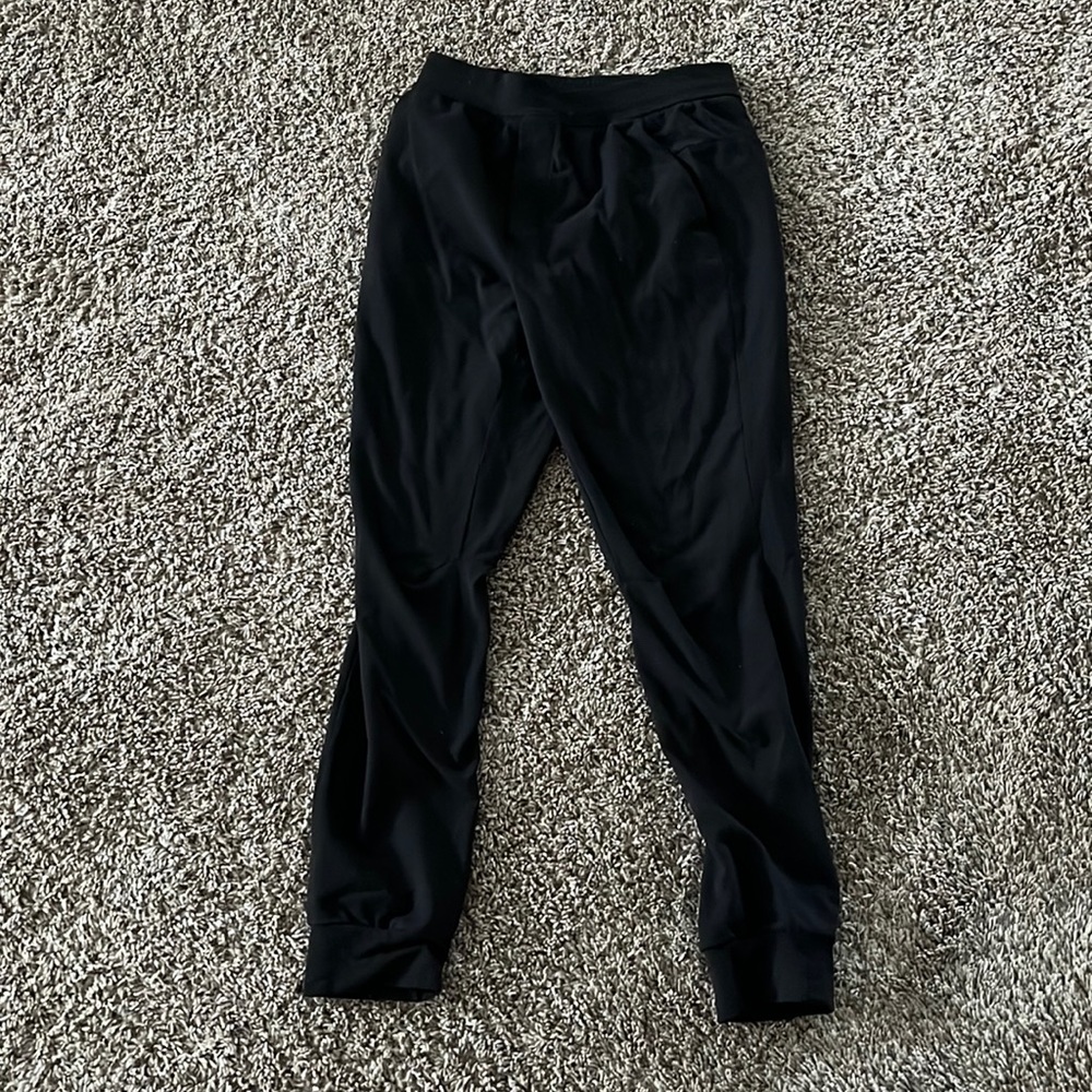 Lululemon, small Black men’s Joggers/sweatpants